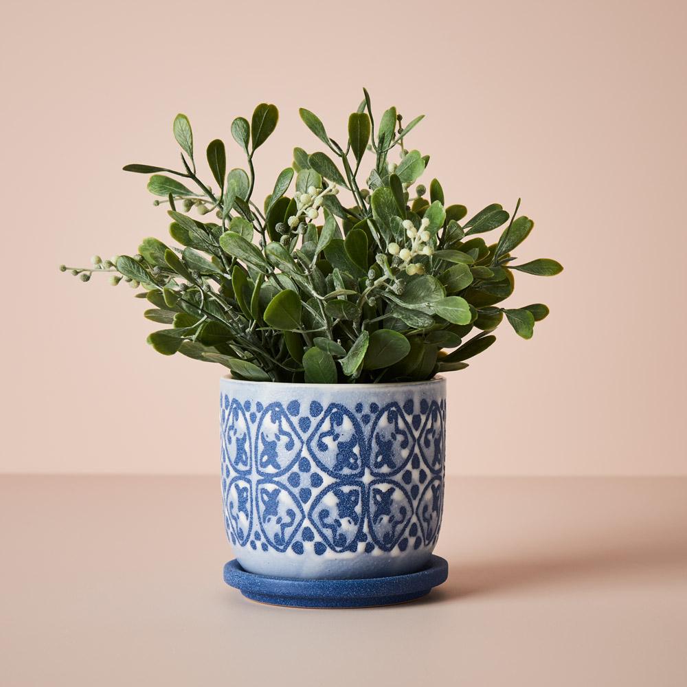 blue and white plant pot with saucer Pot Etiana w/saucer Blue White 11.5cmh x 11.5cmd – Floral Interiors Shop